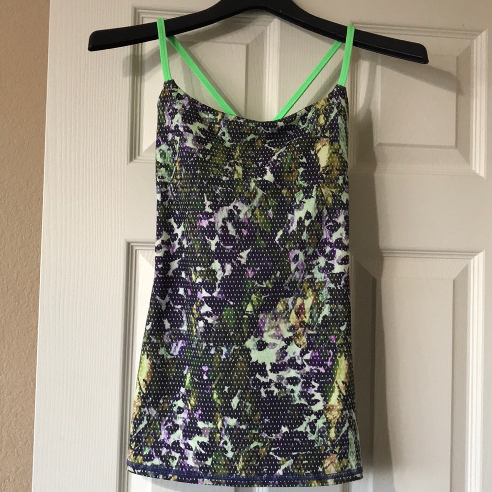 Lululemon dancing warrior tank size 2